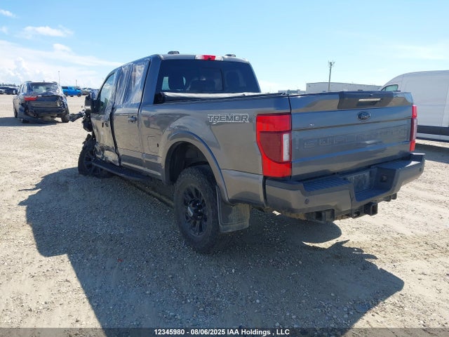 1FT8W3BT1NEF37996 Ford 2022
