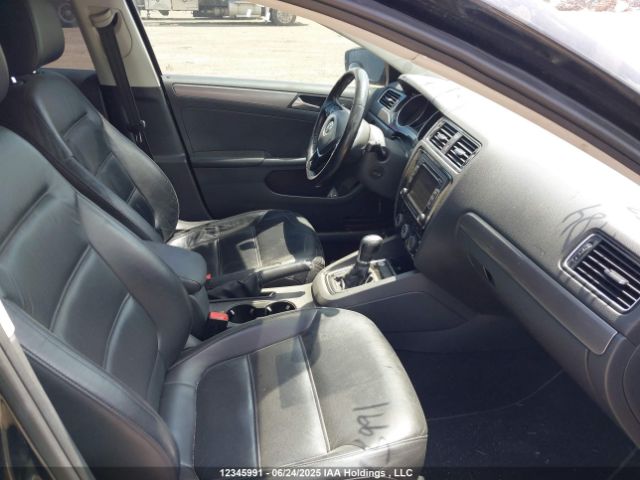 3VWL07AJ2FM307184 Volkswagen 2015