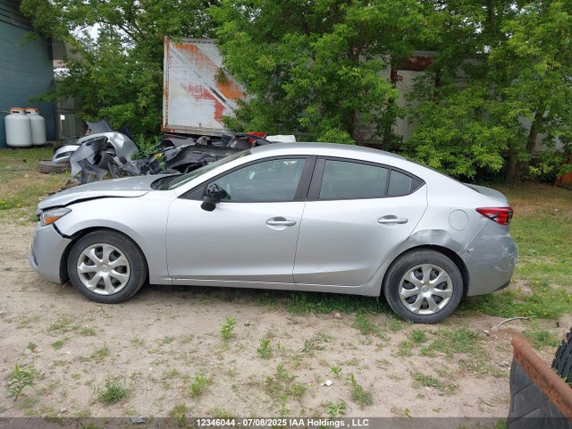 3MZBN1U73JM227931 Mazda pe