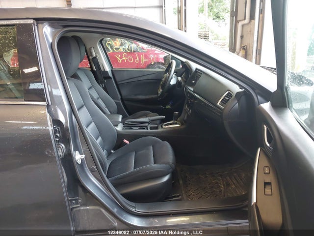 JM1GJ1U6XE1116078 Mazda py