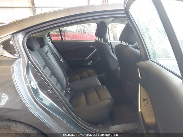 JM1GJ1U6XE1116078 Mazda py