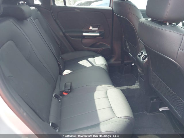 W1N4N4HB2TJ745940 Mercedes-Benz m260