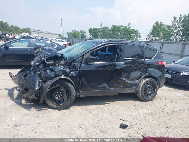1FMCU0GX1FUA20596 Ford 2015