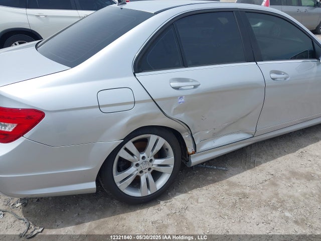 Aukcja sprzedaży 2012 Mercedes-benz C 300 4matic, vin: WDDGF8BB9CF948754, numer aukcji: 12321840