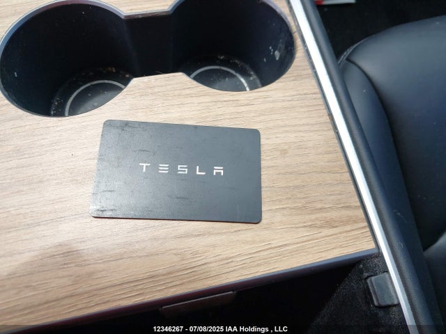7SAYGDEE9NF385015 Tesla 2022