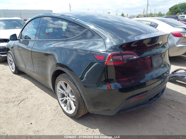 7SAYGDEE9NF385015 Tesla 2022