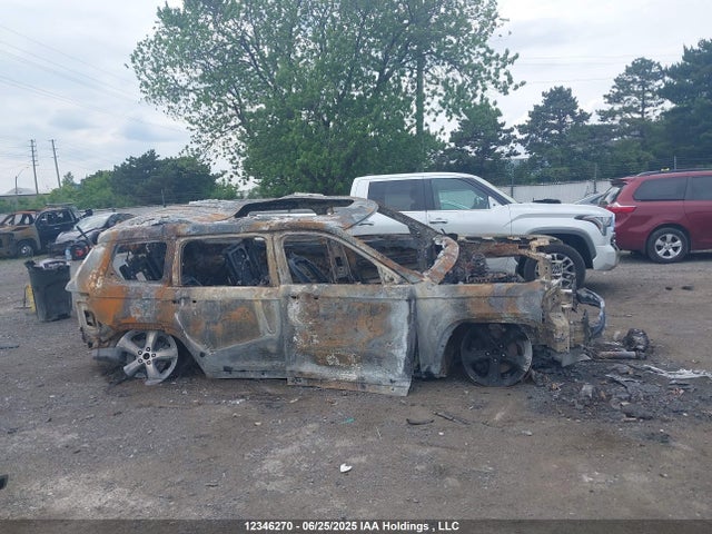 1C4RJKBG4S8688518 Jeep GRAND CHEROKEE L