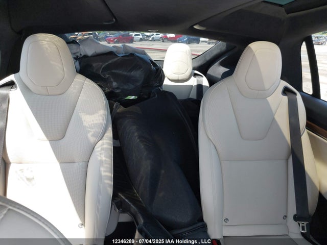 7SAXCBE53NF353740 Tesla MODEL X