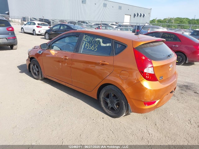 KMHCT5AE0GU273563 Hyundai Accent