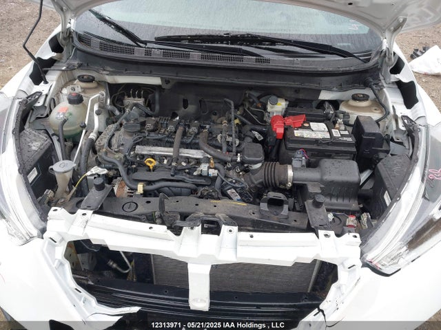 3N1CP5CU2KL557313 Nissan 2019