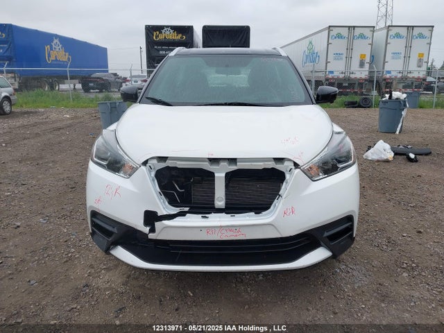 3N1CP5CU2KL557313 Nissan 2019