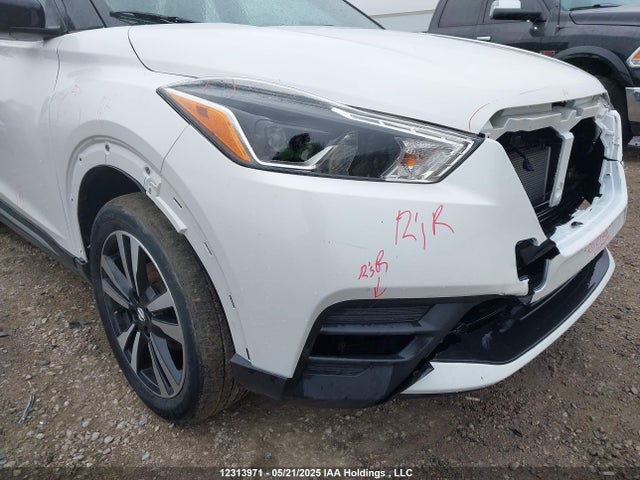 3N1CP5CU2KL557313 Nissan 2019