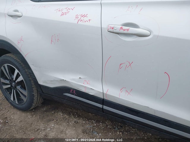 3N1CP5CU2KL557313 Nissan 2019