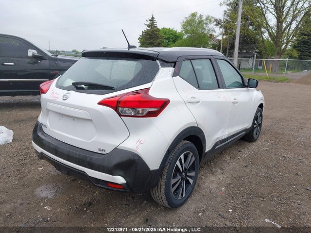 3N1CP5CU2KL557313 Nissan 2019