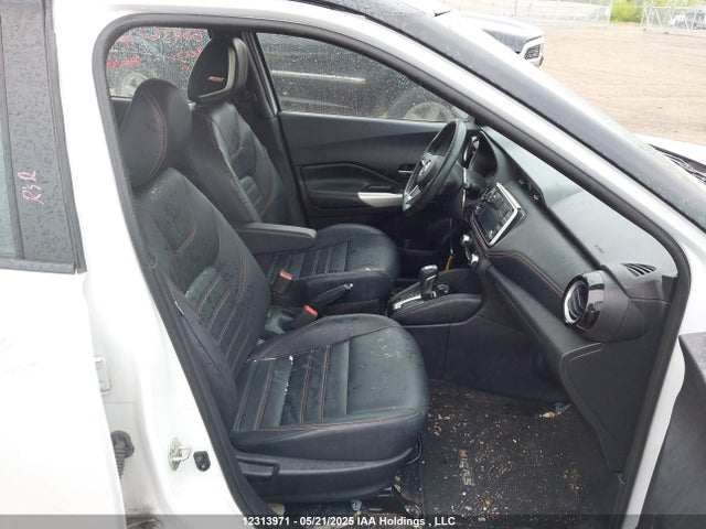 3N1CP5CU2KL557313 Nissan 2019