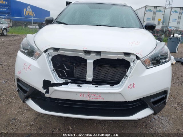 3N1CP5CU2KL557313 Nissan 2019