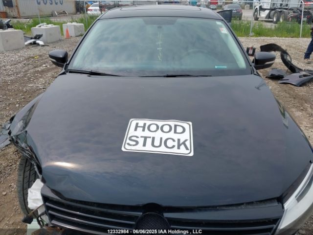3VWBK7AJ1EM356588 Volkswagen Jetta