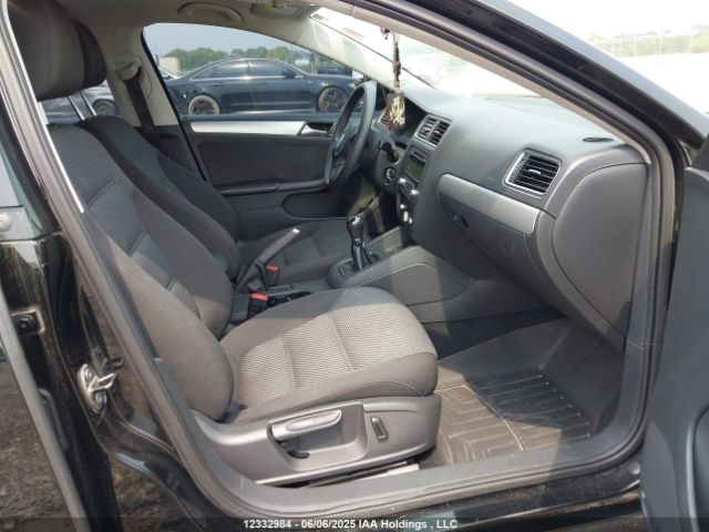 3VWBK7AJ1EM356588 Volkswagen Jetta