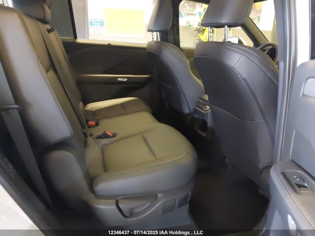 Lexus t24a-fts 2024 5TDAAAB6XRS013616 Image 8
