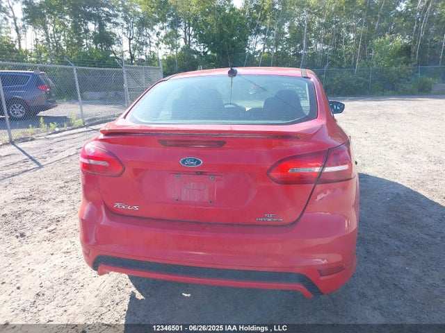 Ford FOCUS SE 2015 1FADP3F20FL371101 Image 17