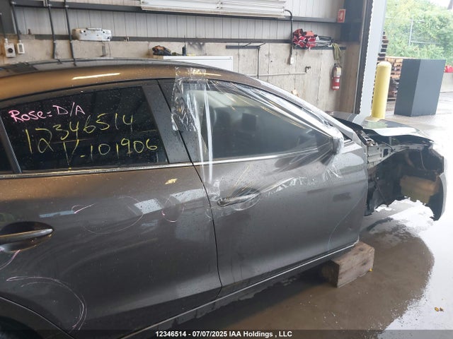 3MZBM1V70EM101906 Mazda pe