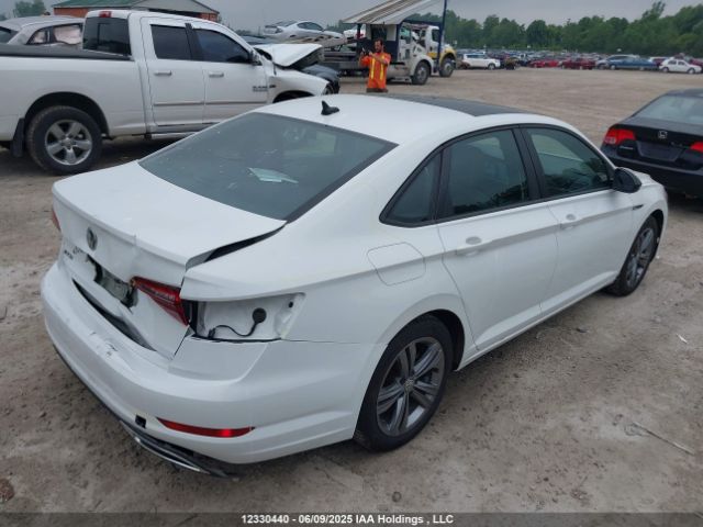 3VWE57BU5MM076765 Volkswagen tsi