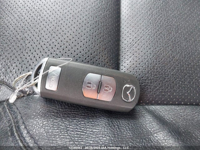 JM3KE4DY1G0918746 Mazda py