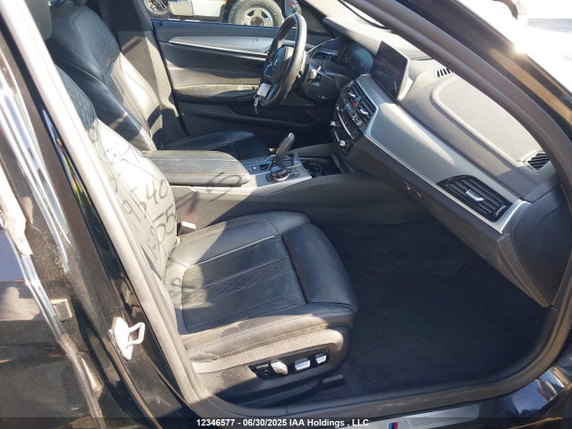 WBAJE7C54KWD55095 BMW 540I