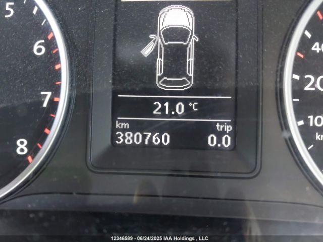 WVGJV3AX8EW605967 Volkswagen 2014