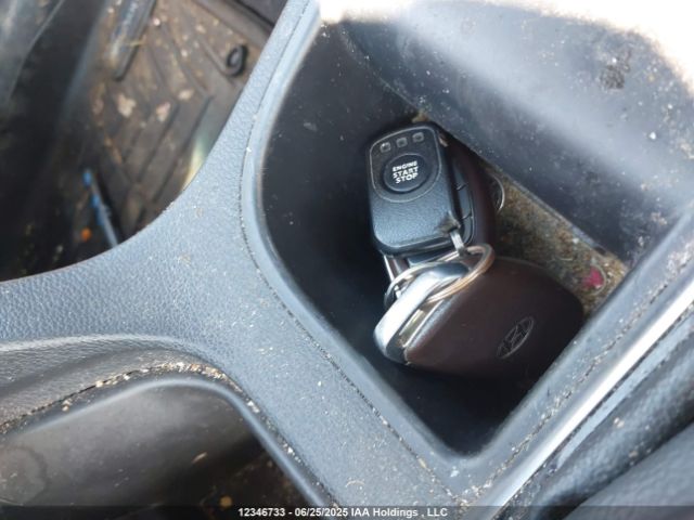 5NPE24AF4HH497403 Hyundai 2017