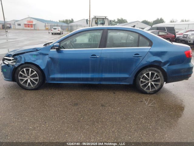 3VWDA7AJXFM288952 Volkswagen 2015