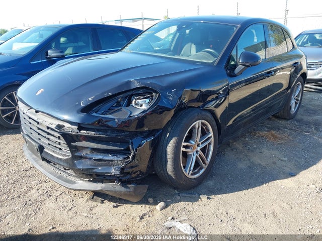 Porsche Macan 2019 WP1AB2A58KLB33142 Image 2