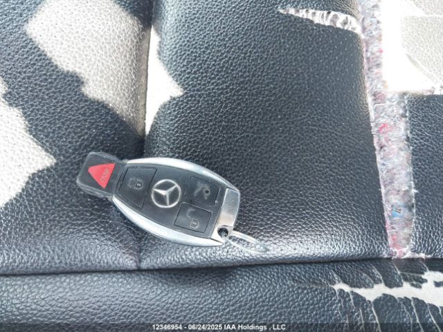 WDCGG8JB4EG213678 Mercedes-Benz 2014