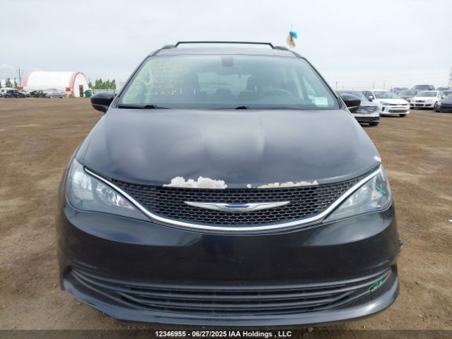2C4RC1CG8HR689025 Chrysler Pacifica