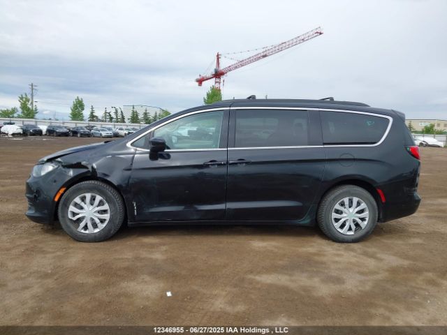 2C4RC1CG8HR689025 Chrysler Pacifica
