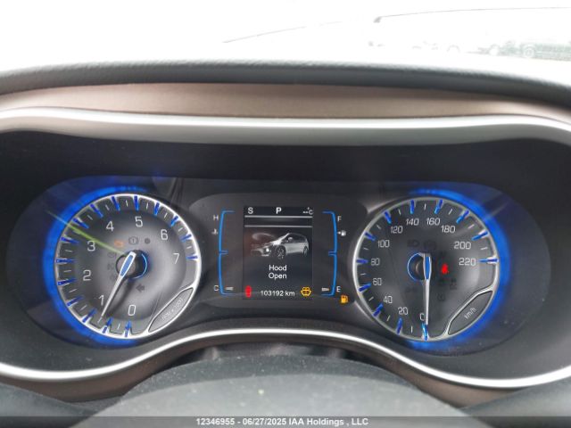 2C4RC1CG8HR689025 Chrysler Pacifica