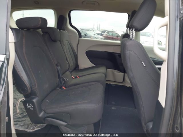 2C4RC1CG8HR689025 Chrysler Pacifica