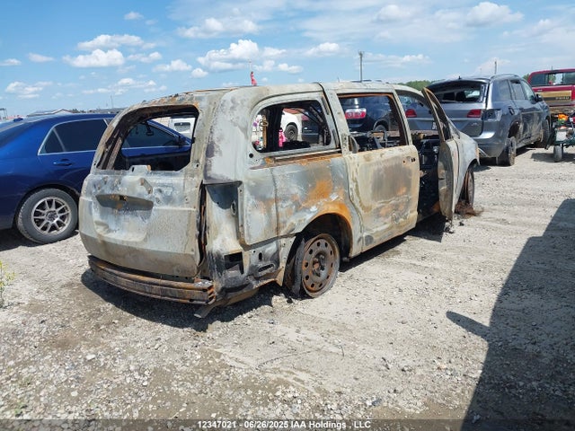 2C4RDGBG5FR523379 Dodge Grand Caravan