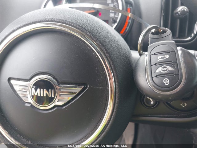 WMZYT5C37J3D82334 Mini 2018