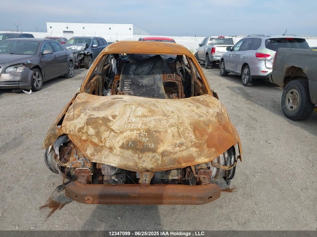3VW2K7AJ1EM220624 Volkswagen 2014