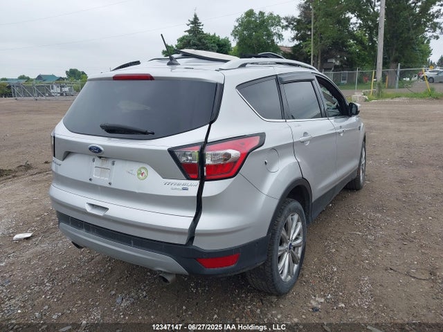 1FMCU9J92JUA00414 Ford 2018