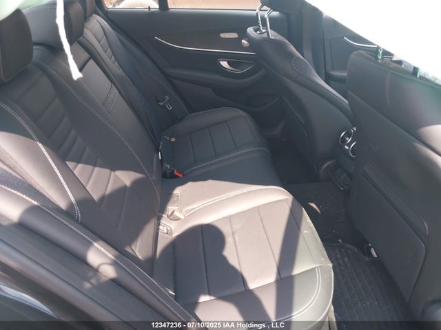 W1KZF5KB8PB115841 Mercedes-Benz m256