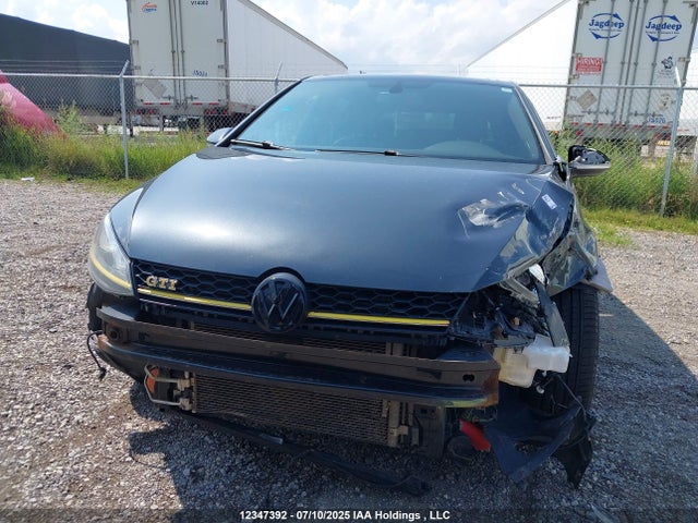 3VW447AU9FM082619 Volkswagen 2015