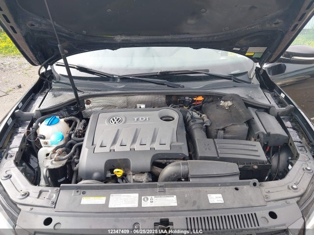 1VWBN7A38EC022648 Volkswagen Passat