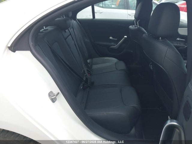 W1K5J4HB8SN537257 Mercedes-Benz m260