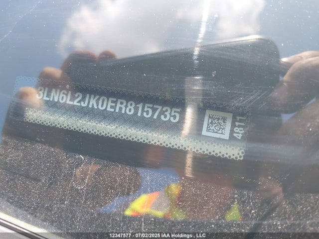 3LN6L2JK0ER815735 Lincoln 2014