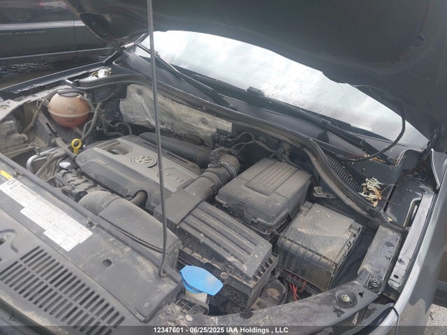 WVGJV3AX9EW618940 Volkswagen 2014