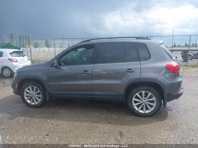 WVGJV3AX9EW618940 Volkswagen 2014