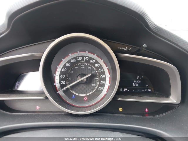 JM1BM1L76E1155584 Mazda pe