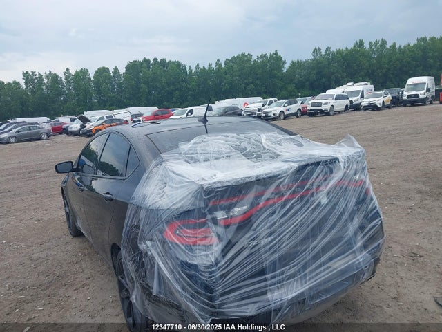 1C3CDFGB2GD816727 Dodge 2016